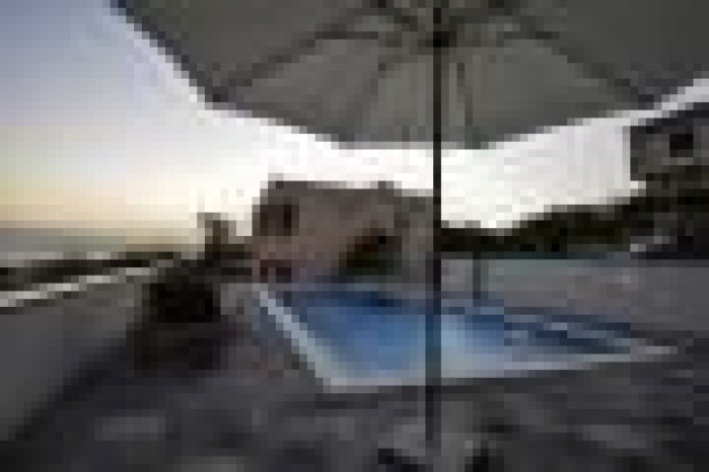 Ferienwohnung bis 6 Personen mit Pool in Kroatien Dalmatien Zadar - Urlaub Reise - Razanac - Rtina Stosici