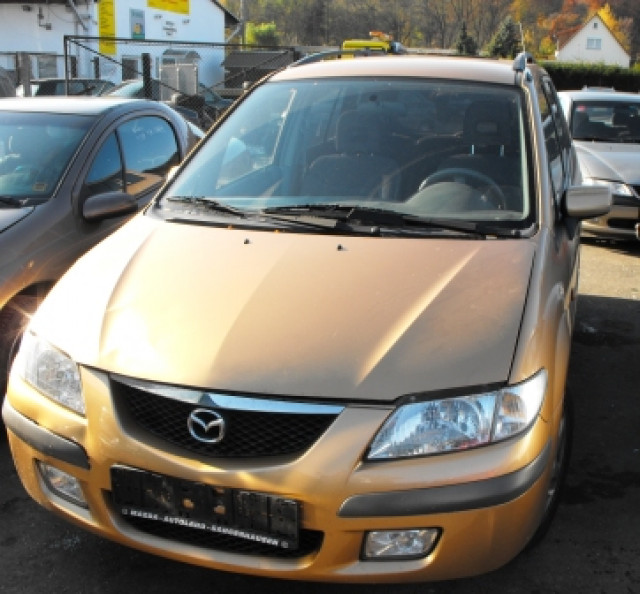 Schlachtfest  Motor, Getriebe, etc.  eines Mazda Premacy - Auto Teile - Nordhausen