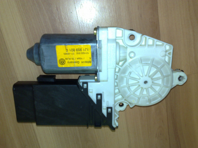 VW Golf 4 Fensterhebermotor vorne links und rechts Orginal - Auto Teile - Oberkirch
