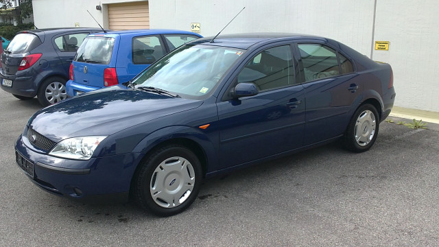 2001 Ford Mondeo  40k km     - Autos nach Marken - Muenchen