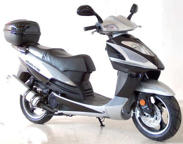 Motorroller edel 125cc, Aventure Sport ital.Designe & Kraft - Motorraeder und Teile nach Marken - Essen