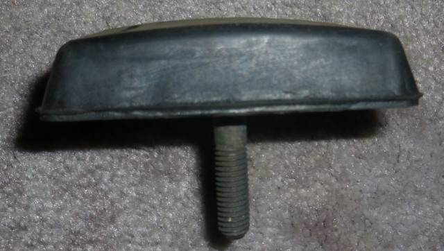 Gummipuffer Anschlag für Mercedes-Benz LKW A 6733250144 - Auto Teile - Einbeck