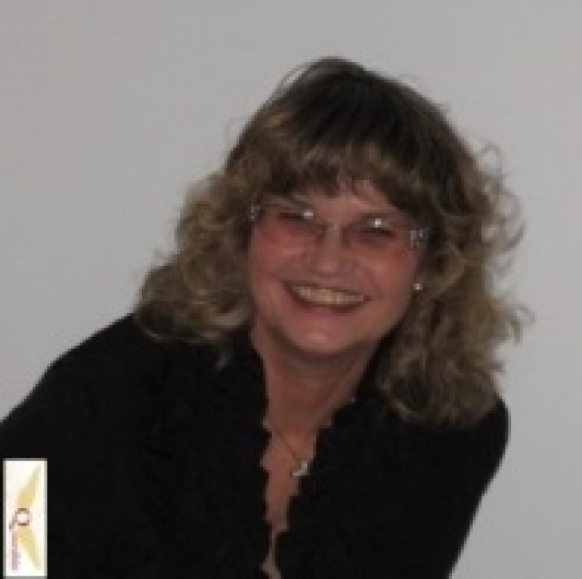 Beraterin Yemanya bei Viverias - 10 minütiges Gratisgespräch für Neukunden - Dienstleistungen Business Gewerbe - Langenfeld