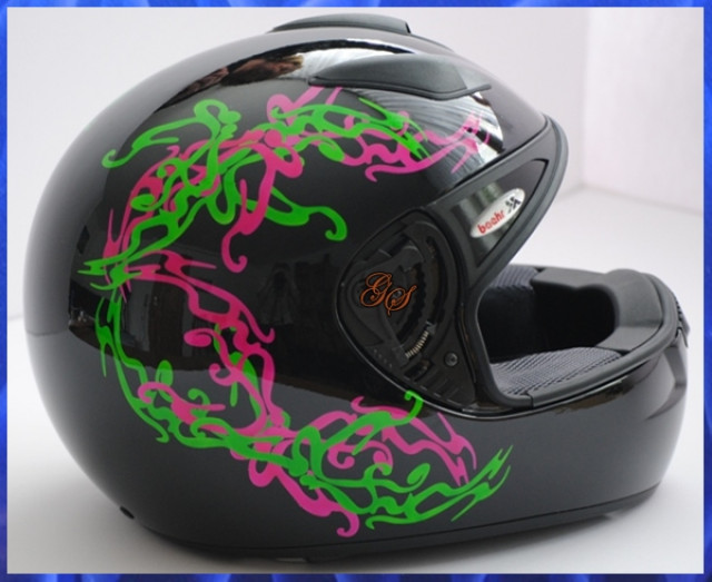 Airbrush! Helm Tribal Design! - Motorrad Sonstiges - Hennstedt