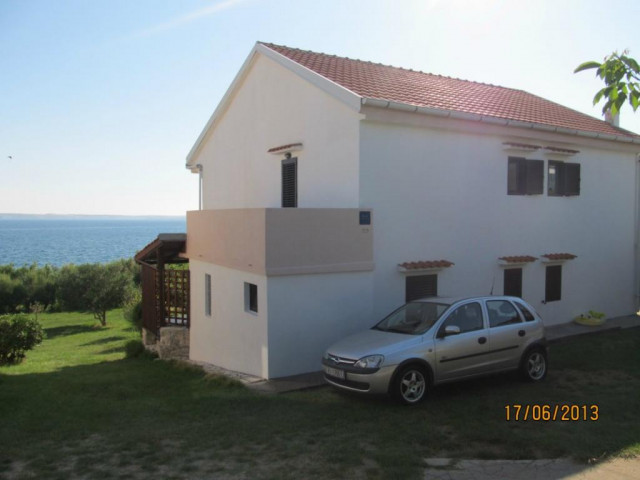 Ferienhaus bis zu 8 Personen in Kroatien direkt am Strand Zadar - Urlaub Reise - Rtina Miletici