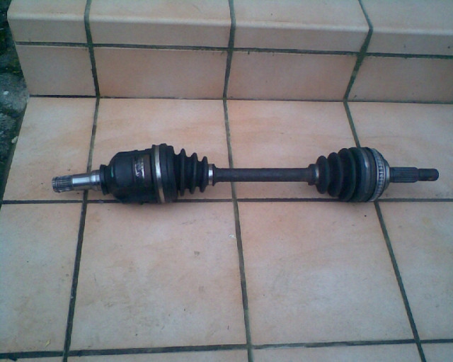 Biete Antriebswelle VL Corolla E11 1.4 - Auto Teile - Karlsruhe
