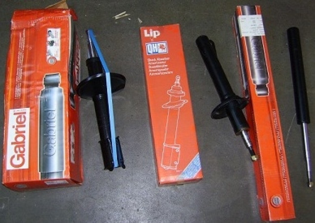 KFZ Stoßdämpfer  Gass  - Auto Teile - Goerlitz