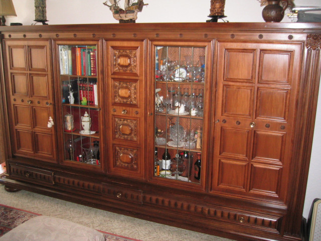 Wohnzimmerschrank Nussbaum - Moebel Haushalt - Wuppertal