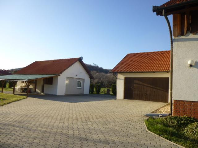 Mehrfamilienhaus nähe Héviz Nr. 1300 - Immobilien - Balatonberény