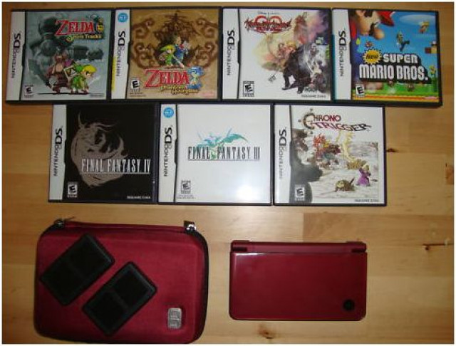 Nintendo DSi XL bordeaux 6 Wochen alt - Hobby Spiele - wismar