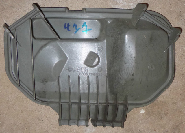 Deckel für Mercedes-Benz Scheinwerfer BOSCH rechts W124 A 1248201049 - Auto Teile - Einbeck