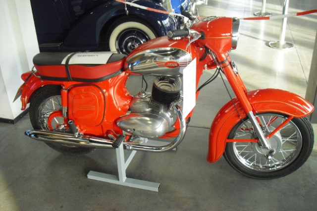 Jawa 250 Signalrot - Motorrad Sonstiges - Weingarten