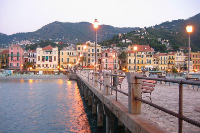  Ferienwohnung in Ligurien, Blumenriviera, Meer, Familien mit Kinder - Ferienwohnung Haus - Italien, Albenga