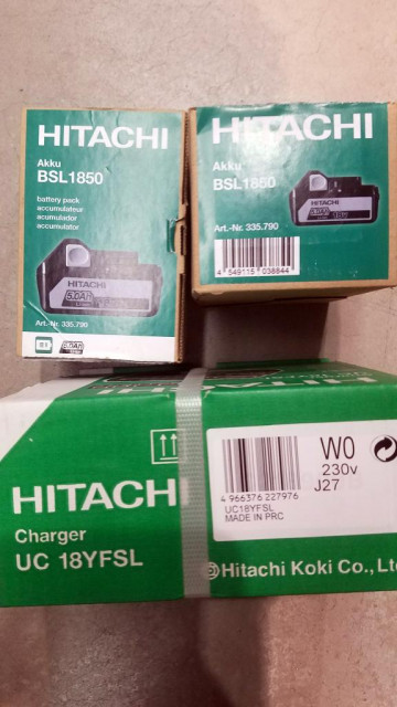 Hitachi 10DSDL Akku-Bohrschrauber 18v, 2 Akkus(5Ah) und Ladegerät - Handwerk Hausbau Garten - Perl
