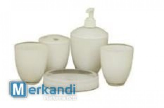 Sonderposten Sanitärartikel - Handtuch-Halter, Seifenhalter, Zahnbecher etc - Haushalt - Görlitz