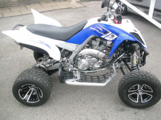 Yamaha YFM 700 RAPTOR SE 2009 Quad - Motorraeder und Teile nach Marken - Freiburg im Breisgau