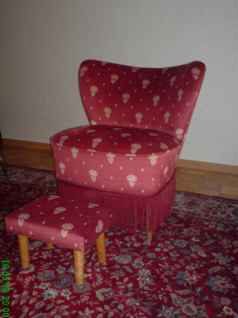 2 Cocktailsessel  incl. Fußhocker zu verkaufen - Moebel Haushalt - Elmshorn