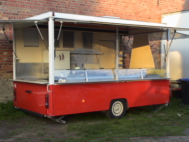 Imbiß-Verkaufsanhänger - Nutzfahrzeuge - Himbergen