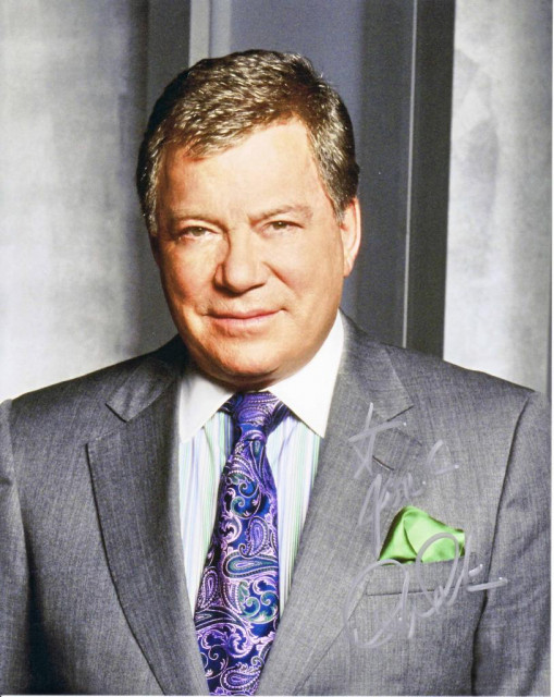 WILLIAM SHATNER („Star Trek“, „Boston Legal”) Autogramm/ Widmung auf Großfoto. - Sammlungen - Berlin