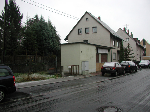 Kleiner Laden in Frankfurt a./ Main -Sindlingen - Buero Geschaeft - Frankfurt a. Main / Sindlingen