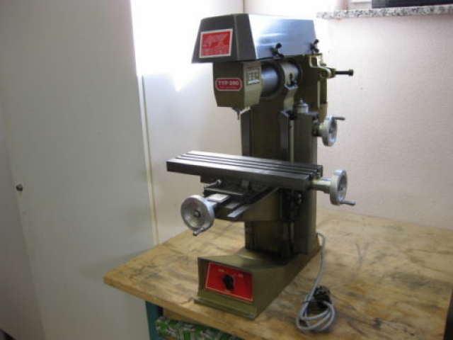 Fräsmaschine EBK Typ 280 mit Zubehör  - Modellbau - 90480