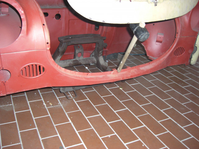 Trabant Schloßträger - Auto Teile - Henningen