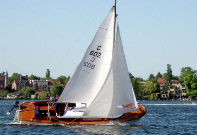 Segelboot Jollenkreuzer chartern für Urlaub in Potsdam, Berlin und Brandenburg. - Sport - Potsdam
