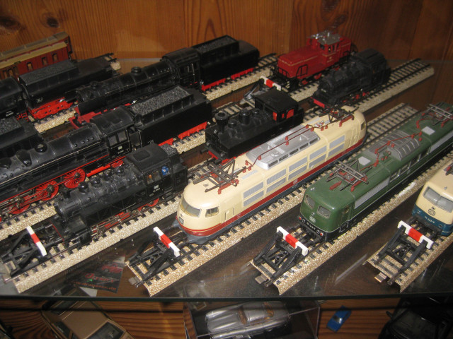 Märklin Eisenbahn zu verkaufen. - Modellbau - Östringen
