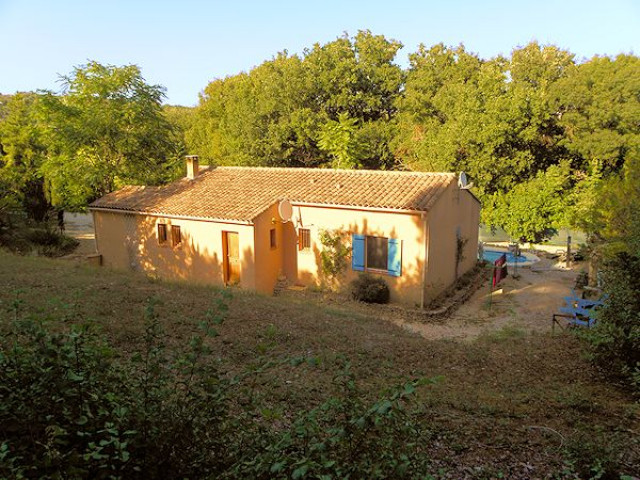 Villa im Luberon mit Pool - Immobilien - Apt