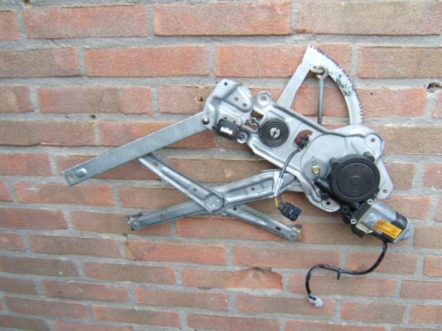 Fensterheber mit Motor für BMW E 34 - Auto Teile - Heerlen