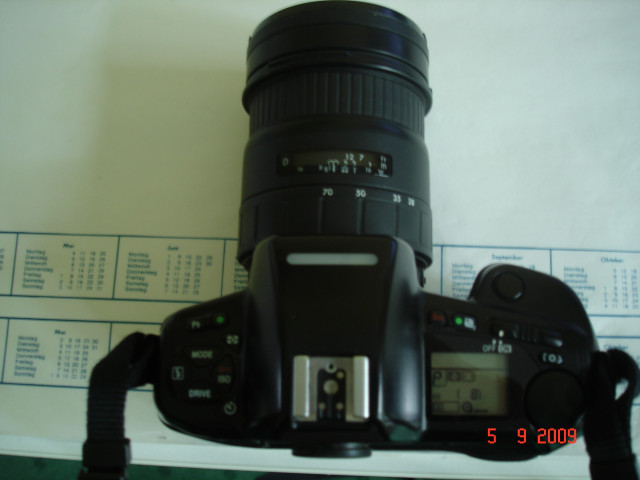 Nikon F90x mit Sigma 2.8 28-70 - Foto Film Cam Optik - Mainz